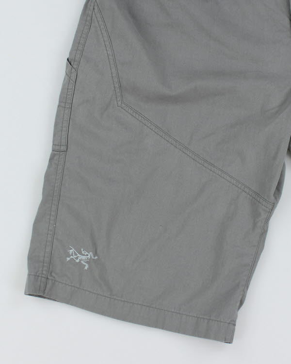 Arc'teryx Cargo Hiking Shorts - W38 L12