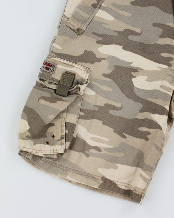 Y2K 00s Rough Rider Jeans Vintage Military Camouflage Cargo Shorts - W32