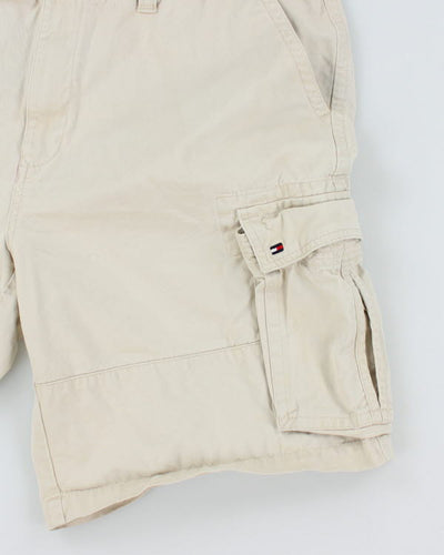 00s Tommy Hilfiger Cream Cargo Shorts - W36