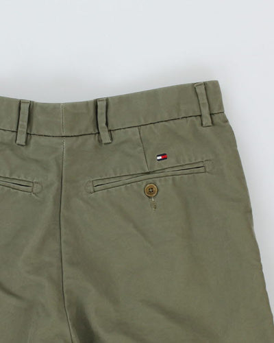 00s Tommy Hilfiger Khaki Green Chino Shorts - W32