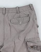 Vintage Y2K Tommy Hilfiger Baggy Cargo Shorts - W34 L9