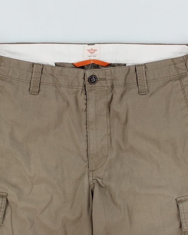 Vintage Wide Leg Dockers Cargo Shorts - W36 L10