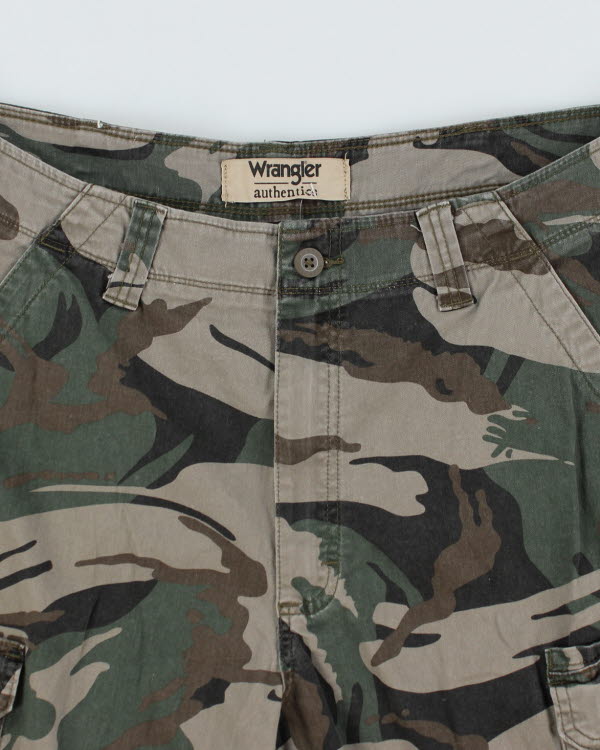 Vintage Wrangler Camouflage Cargo Shorts - W34 L10