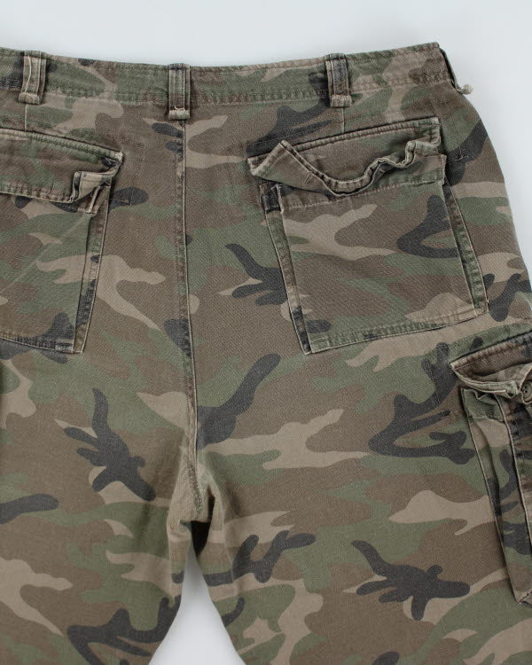 Vintage Side Street Camouflage Cargo Shorts - W38 L10