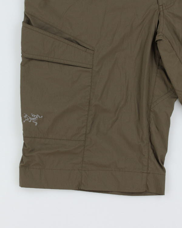 Arc'teryx Khaki Shorts - W36