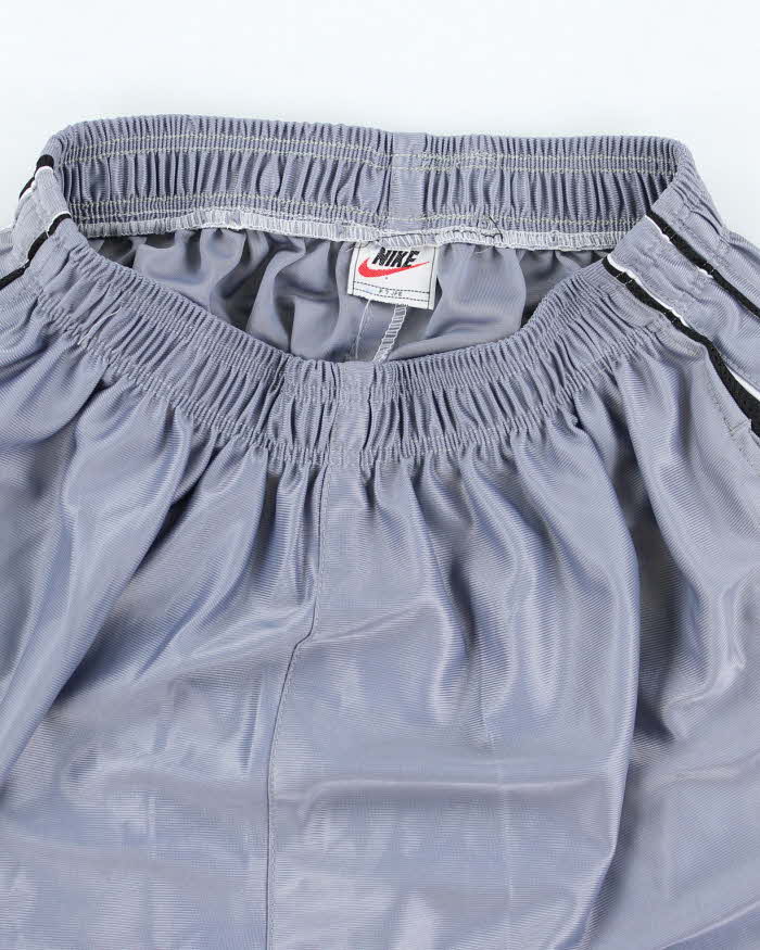 Vintage Nike Basketball Shorts - M