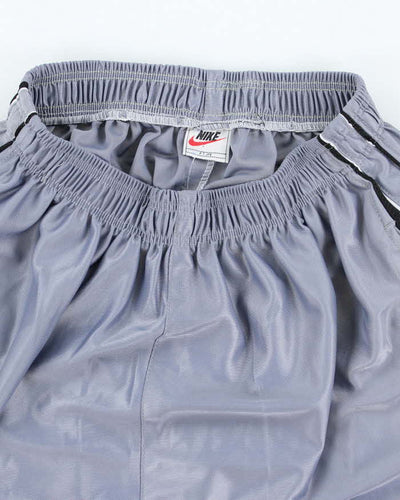 Vintage Nike Basketball Shorts - M