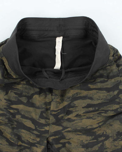 Men's Lululemon Lightweight Camouflage Cycle Sports Shorts - S