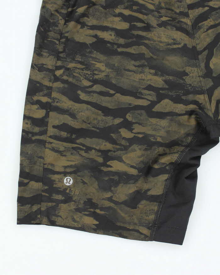 Men's Lululemon Lightweight Camouflage Cycle Sports Shorts - S