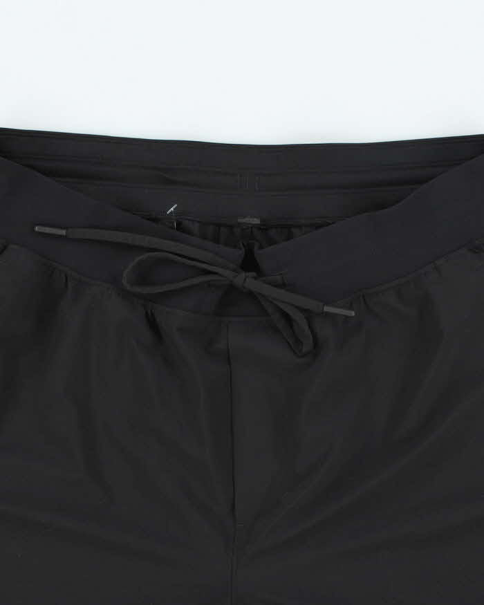 Men's Lululemon Lightweight Black Sports Shorts - L