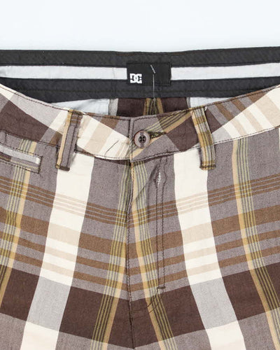 Vintage 2000's DC Skate Co. Patterned Board Shorts - W32 L10