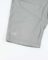 Vintage Arc'teryx Lightweight Grey Chino Hiking Shorts - W32 L13