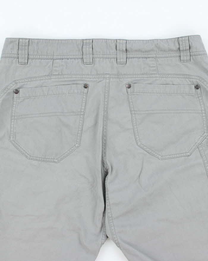 Vintage Arc'teryx Lightweight Grey Chino Hiking Shorts - W32 L13