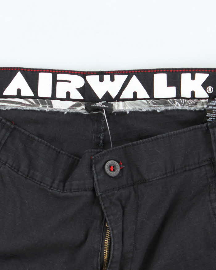 Vintage Y2K Airwalk Wide Leg Cargo Shorts - W32 L9