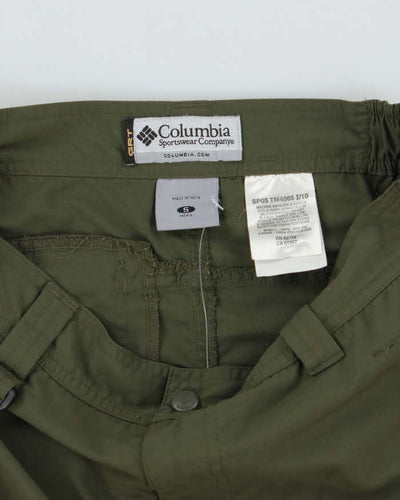 Vintage 2000's Columbia Lightweight Omni Dry Cargo Shorts - W28 L9