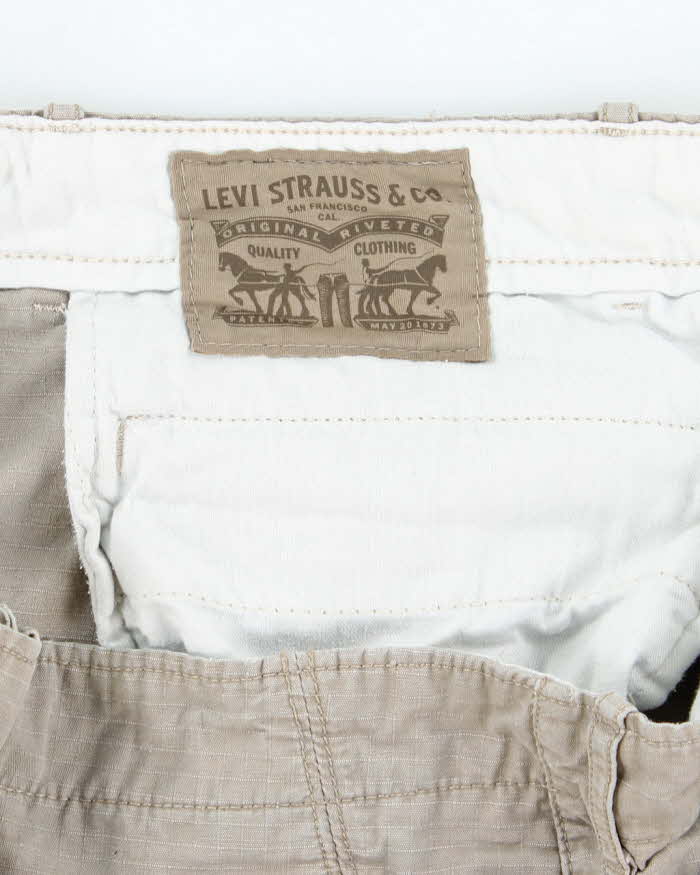 Vintage Levi's White Label Baggy Cargo Shorts - W36 L9