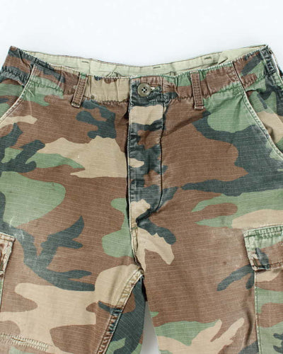 Vintage Y2K Military Style Faded Camouflage Cargo Shorts - W30 L12