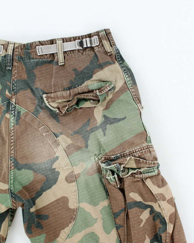 Vintage Y2K Military Style Faded Camouflage Cargo Shorts - W30 L12