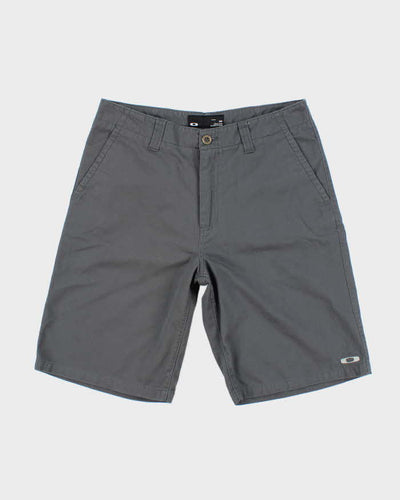 Vintage 2000's Oakley Small Embroidered Logo Chino Shorts - W32 L10