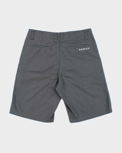 Vintage 2000's Oakley Small Embroidered Logo Chino Shorts - W32 L10