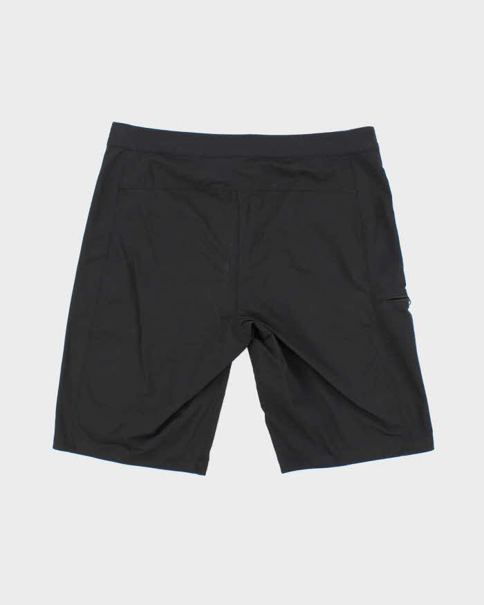 Vintage 2000's Arc'teryx Lightweight Hiking Cargo Shorts - W32 L11