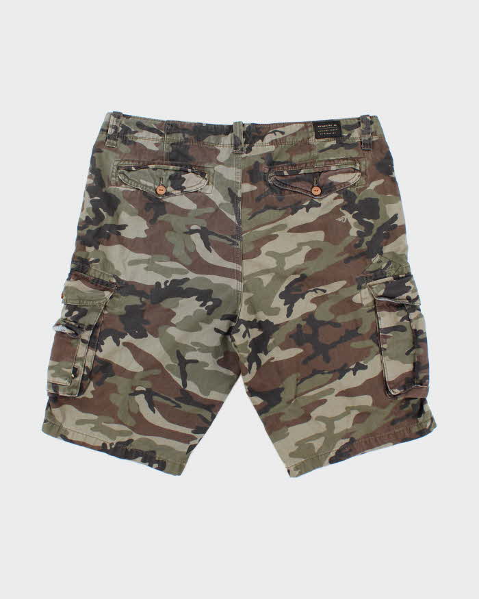 Vintage 2000's Quiksilver Camouflage Straight Fit Cargo Shorts - W36 L11