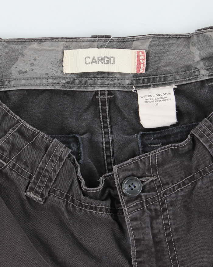 Vintage Levi's Faded Wide Leg Cargo Shorts - W32 L10