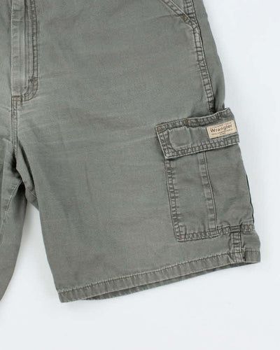 Vintage 2000's Wrangler Wide Leg Faded Cargo Shorts - W34 L10