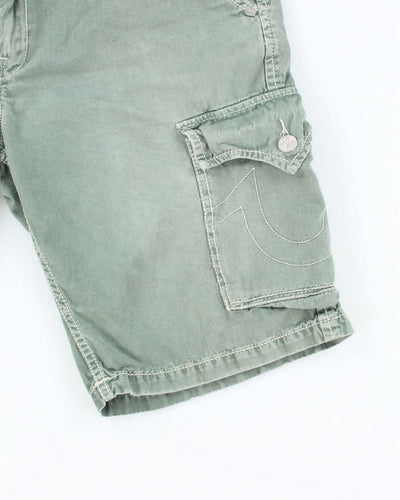 Vintage Y2K True Religion Green Faded Cargo Shorts - W38 L11