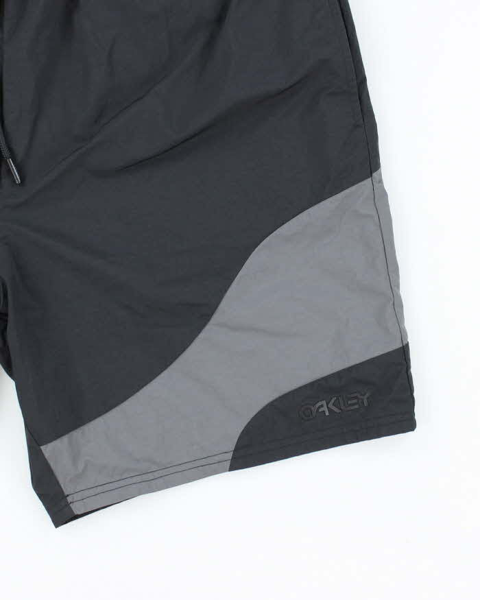 Vintage Oakley Two Tone Sports Shorts - L