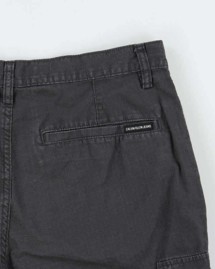 Vintage Calvin Klein Jeans Loose Fit Cargo Shorts - W32