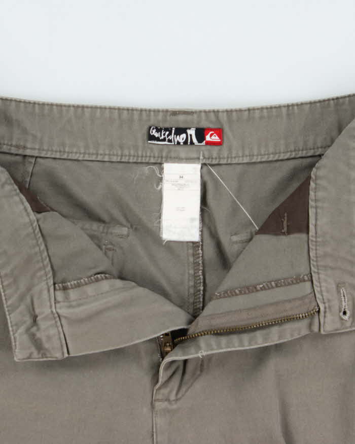Vintage Y2K 00s Quiksilver Khaki Loose Fit Canvas Cargo Shorts - W34