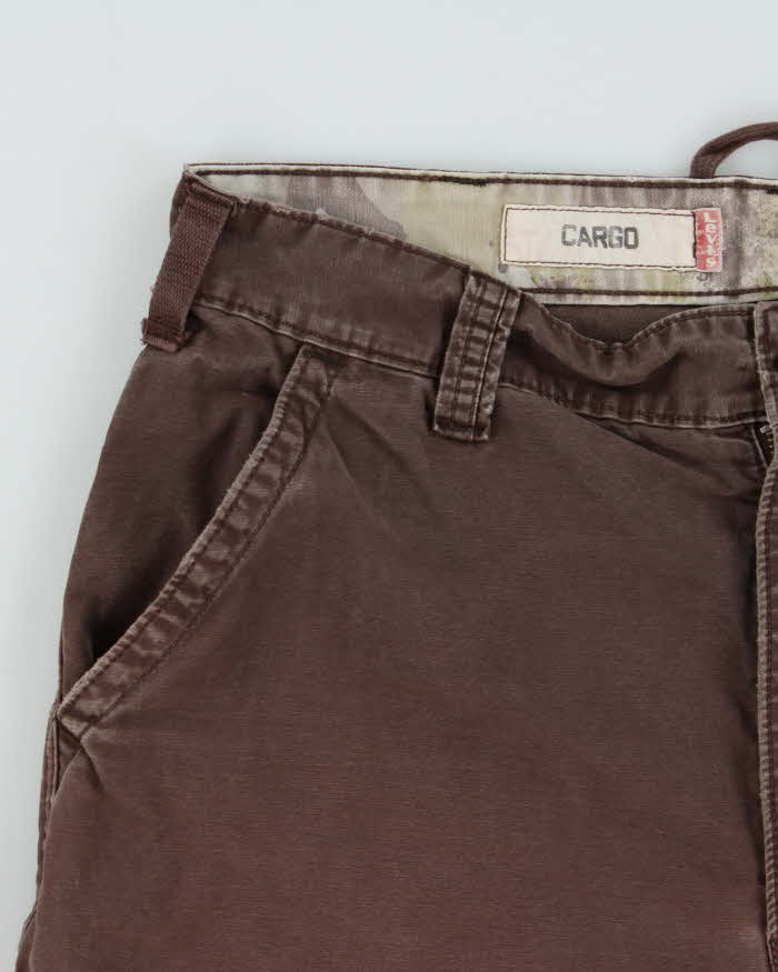 Vintage Y2K 00s Levi's Heavyweight Loose Fit Cargo Shorts - W35