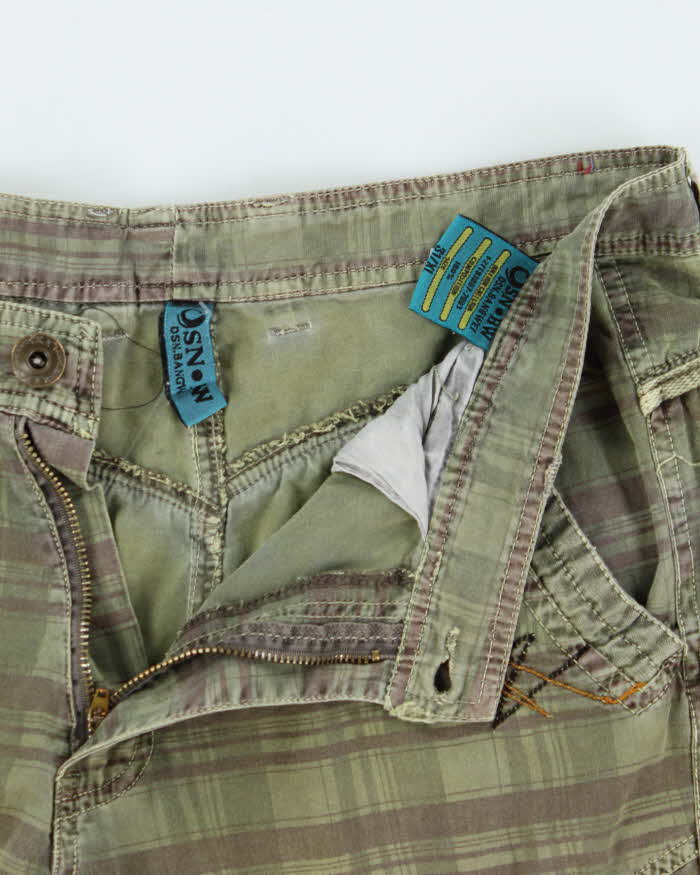 Vintage Y2K 00s SN.BW Khaki Plaid Canvas Cargo Shorts - W32