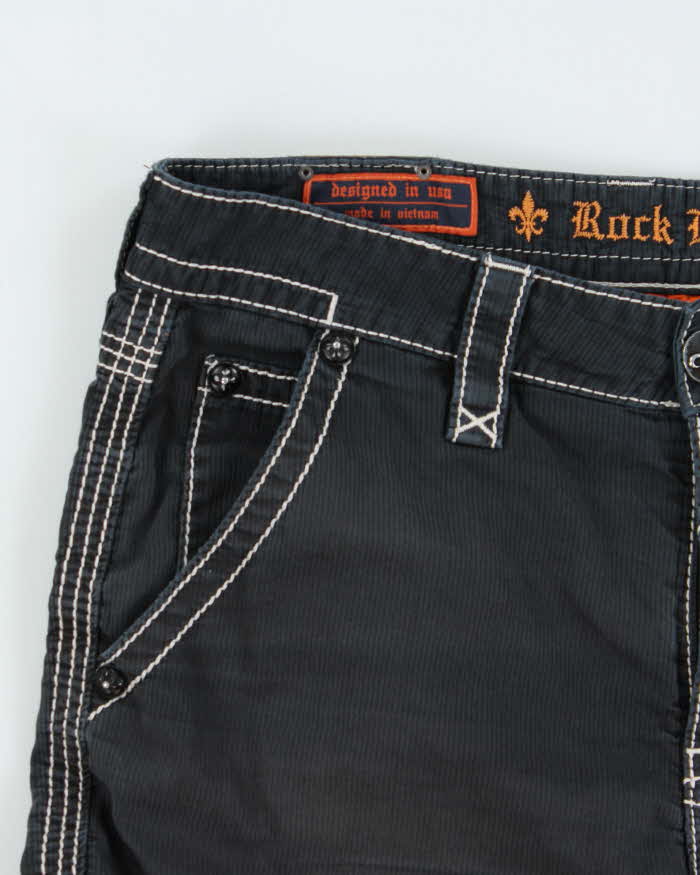 Vintage Y2K 00s Rock Revival Embroidered Contrast Stitch Cargo Shorts - W35