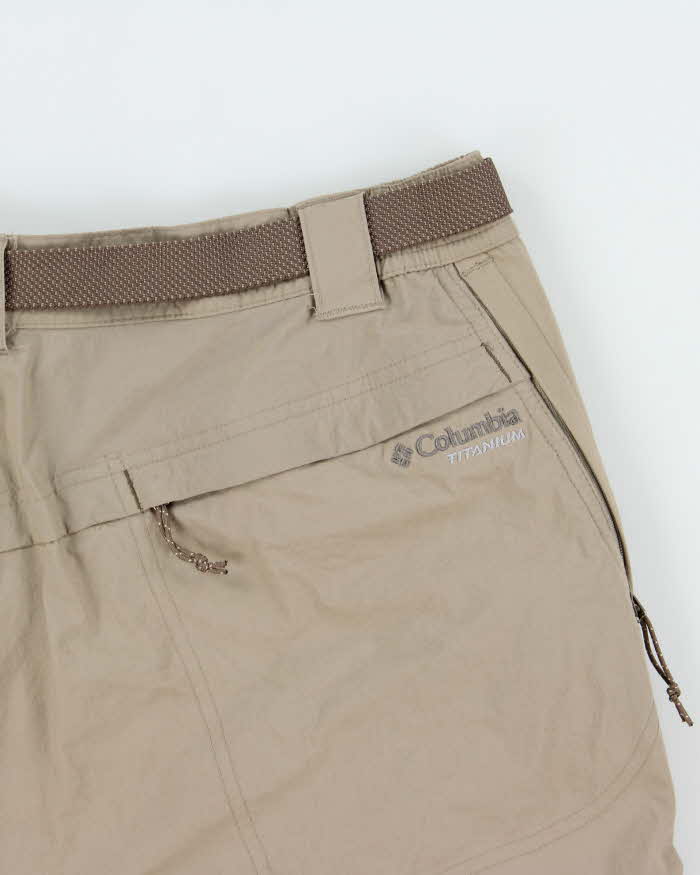 Vintage Y2K 00s Columbia Titanium Omni- Shield Khaki Baggy Fit Technical Cargo Shorts - W36