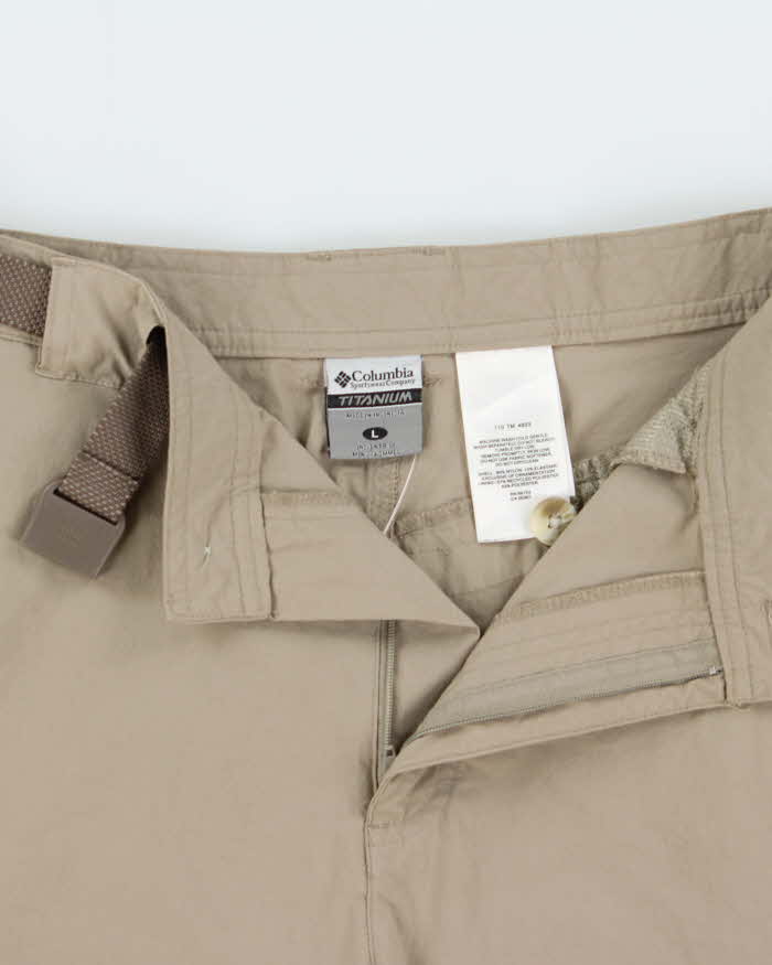 Vintage Y2K 00s Columbia Titanium Omni- Shield Khaki Baggy Fit Technical Cargo Shorts - W36