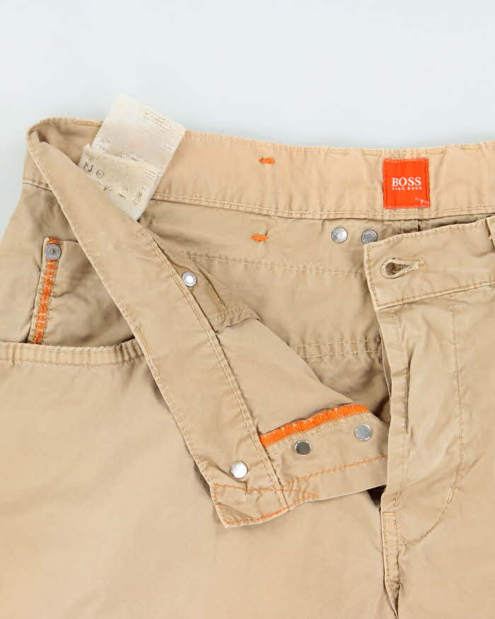 Vintage Y2K 00s Hugo Boss Desert Khaki Relaxed Fit Cargo Shorts - W34