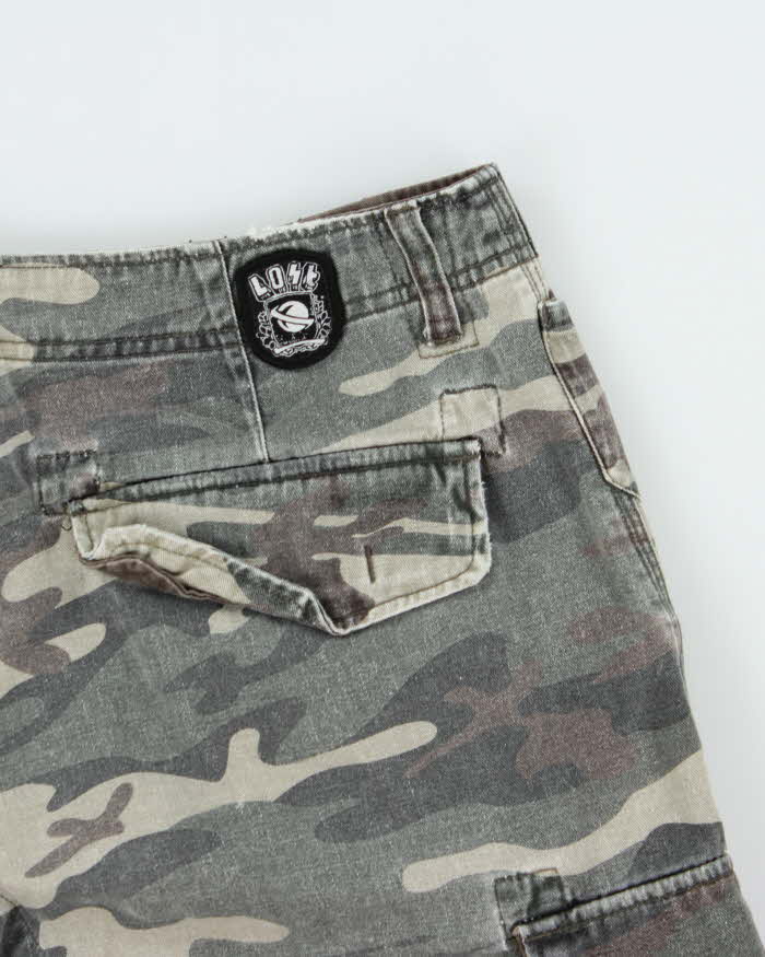 Vintage Y2K 00s Lost Black Sheep Surf Loose Fit Camo Canvas Cargo Shorts - W32