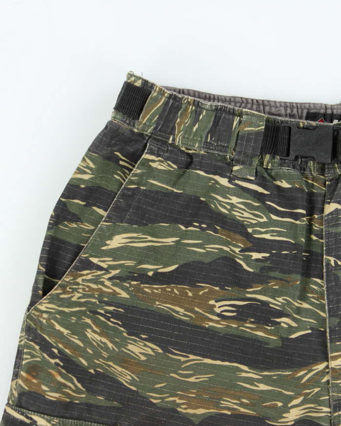Vintage Y2K 00s HOBO Japan Loose Fit Tiger Camo 3/4 Length Cargo Shorts - W28