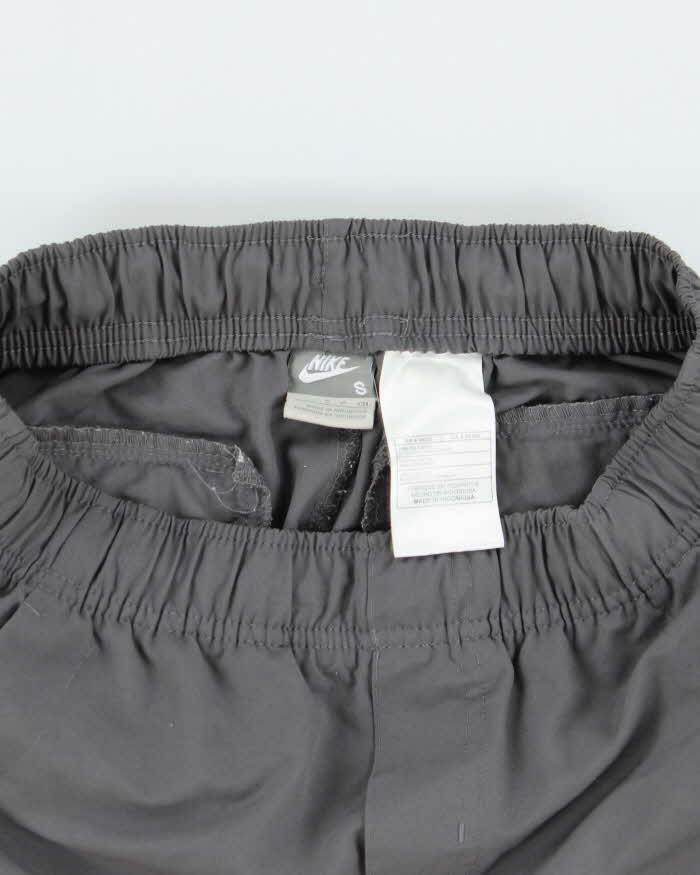 Vintage Y2K 00s Nike Embroidered Soft Shell Loose Fit Shorts - S