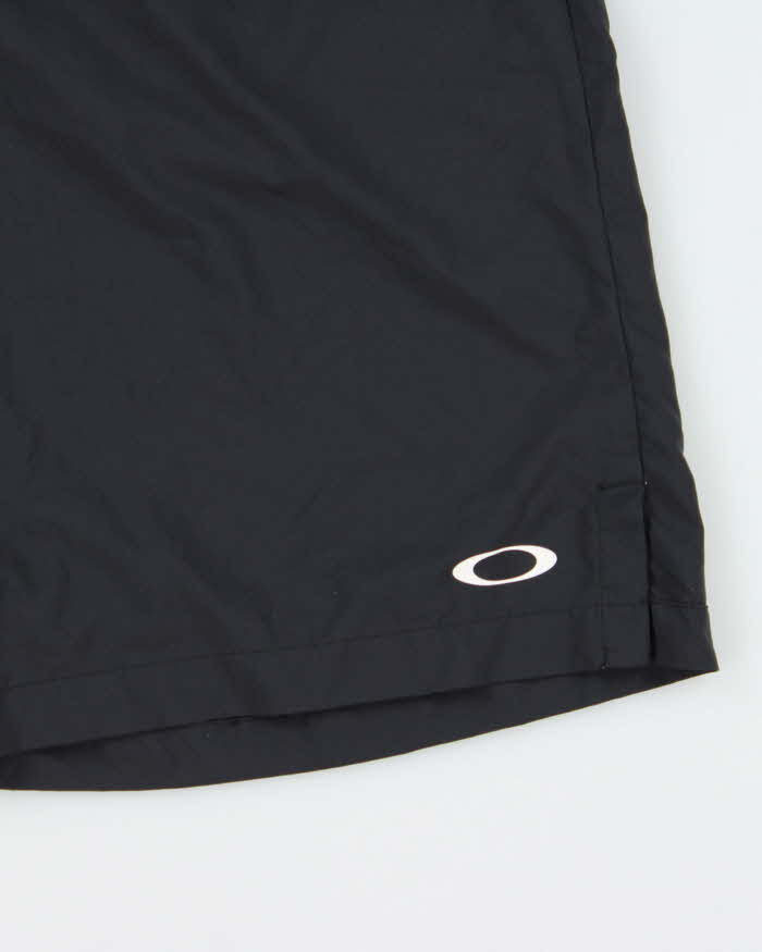 Vintage Oakley Soft Shell Loose Performance Fit Shorts - L