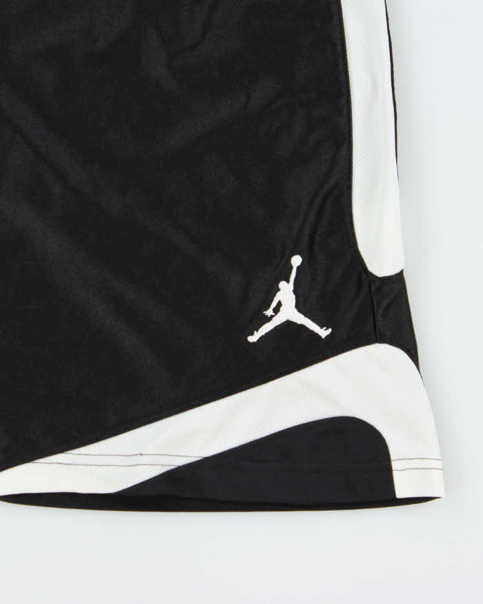 Vintage Nike Air Jordan Loose Fit Basketball Shorts - M