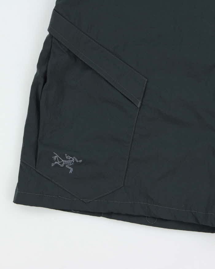 Vintage Y2K 00s Arc'teryx Perimeter Loose Fit Hiking Shorts - W34