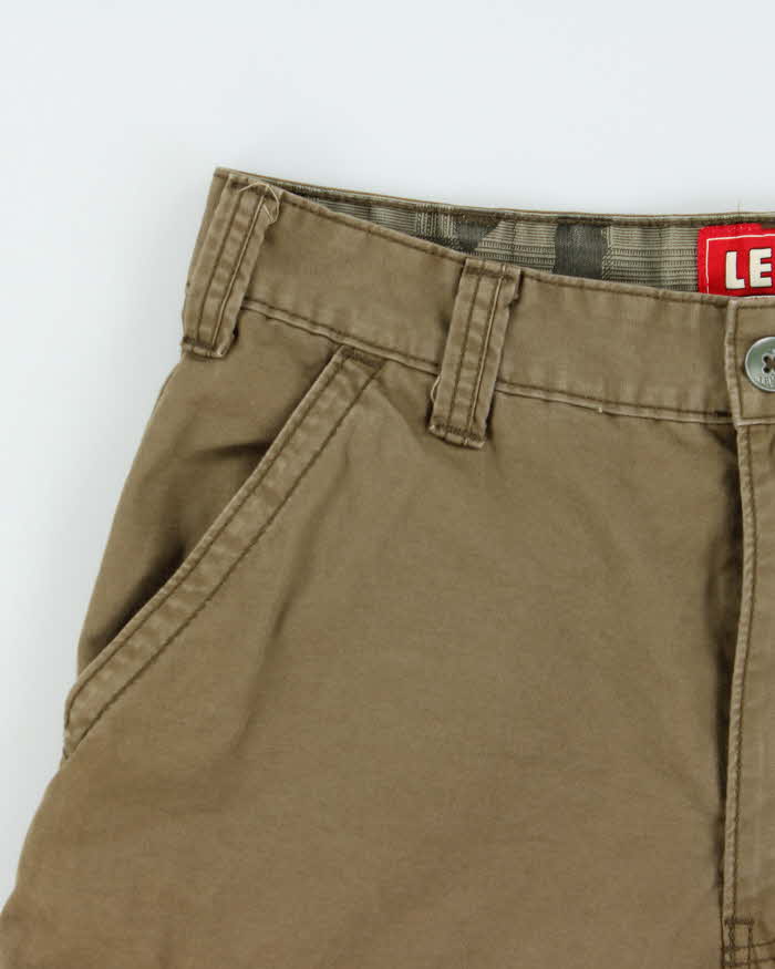Vintage Y2K 00s Levi's Khaki Loose Fit Canvas 'Squad' Cargo Shorts - W32