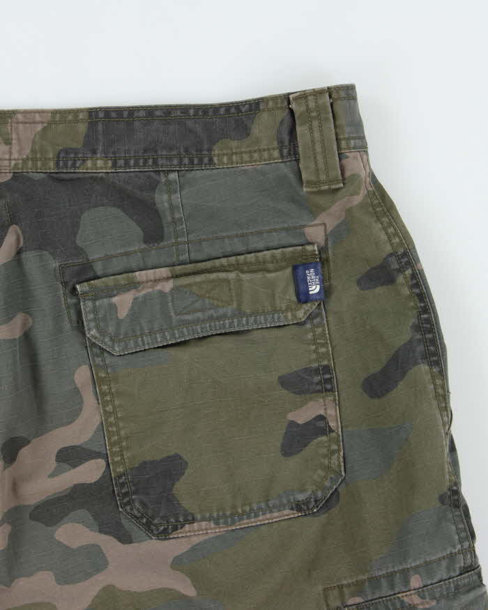 Vintage The North Face Heritage Loose Fit Woodland Camo Canvas Cargo Shorts - W36