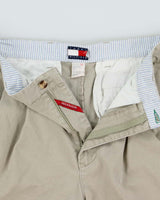 Vintage Y2K 00s Tommy Hilfiger Double Pleated Chino Bermuda Shorts - W30