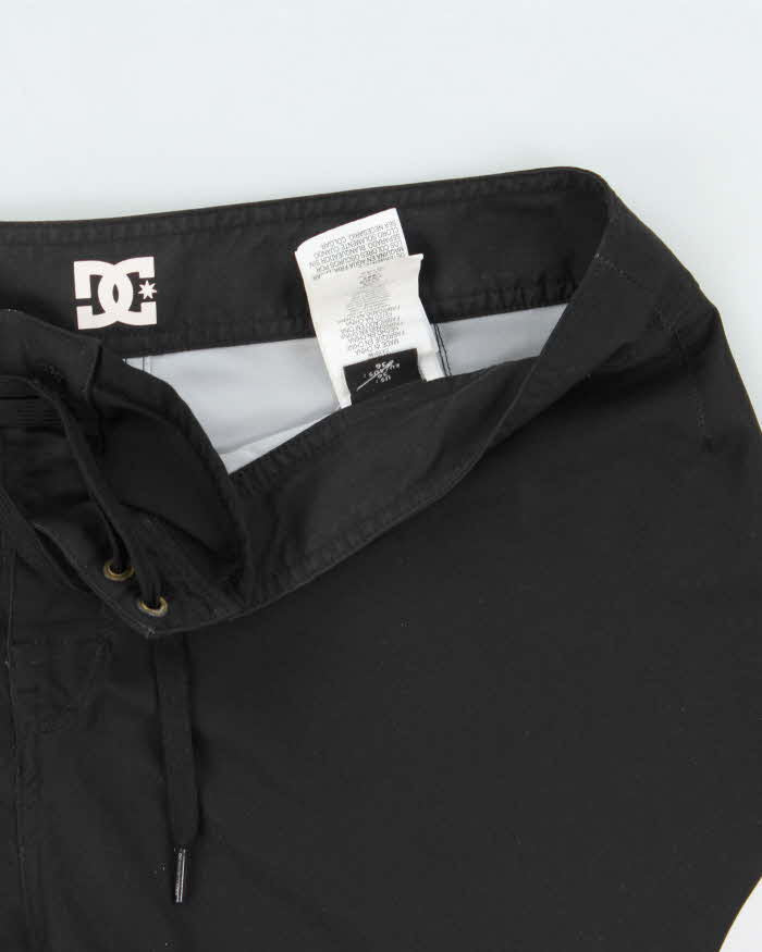 Vintage DC Shoe Co. Relaxed Fit Soft Shell Board Shorts - W36