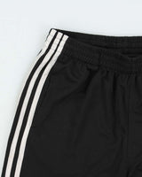 Vintage Adidas 8" Relaxed Fit Silver 3-Stripe Pocket Sports Shorts - XL