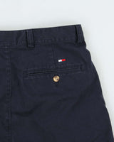 Vintage Y2K 00s Tommy Hilfiger Navy 8" Double Pleated Chino Bermuda Shorts - W29
